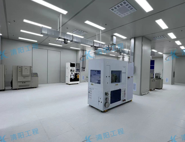 集成电路净化车间设计装修:构建纳米级精密制造“无尘堡垒”.jpg